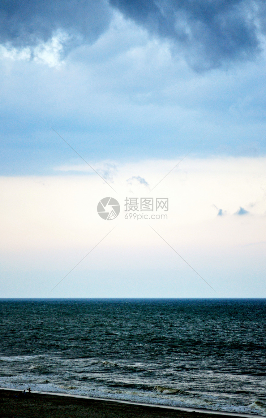 蓝色层天空波浪地平线海洋图片