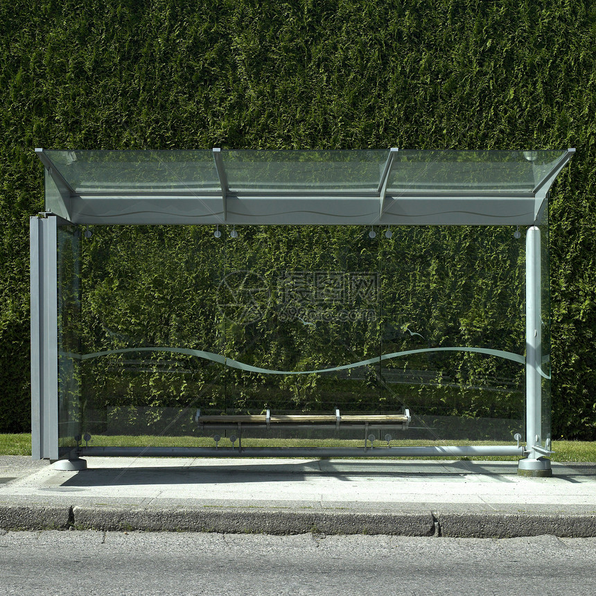 公交车站城市衬套民众长椅树篱正方形园林力量金属主义者图片