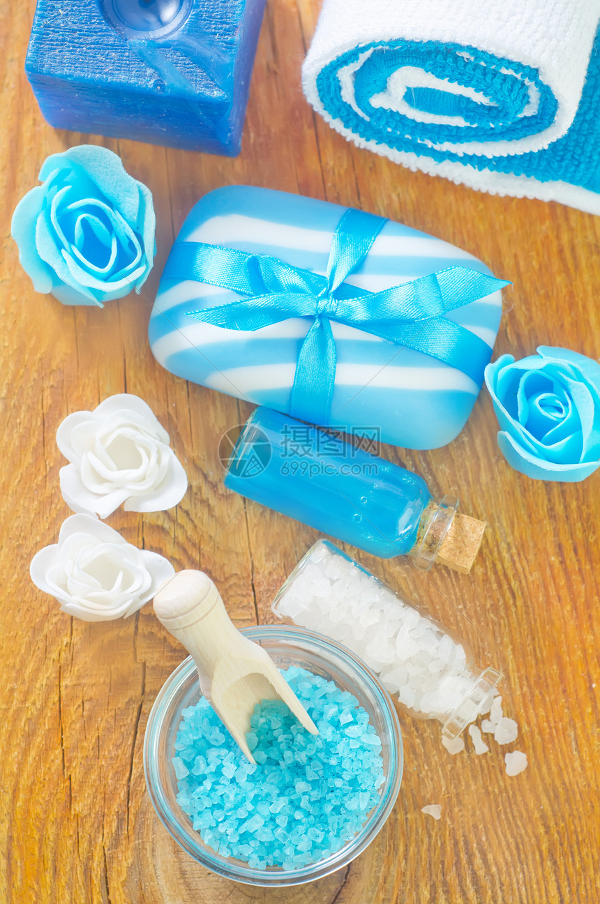 盐 肥皂和油卫生擦洗沙龙保湿水疗青色呵护奢华产品化妆品图片