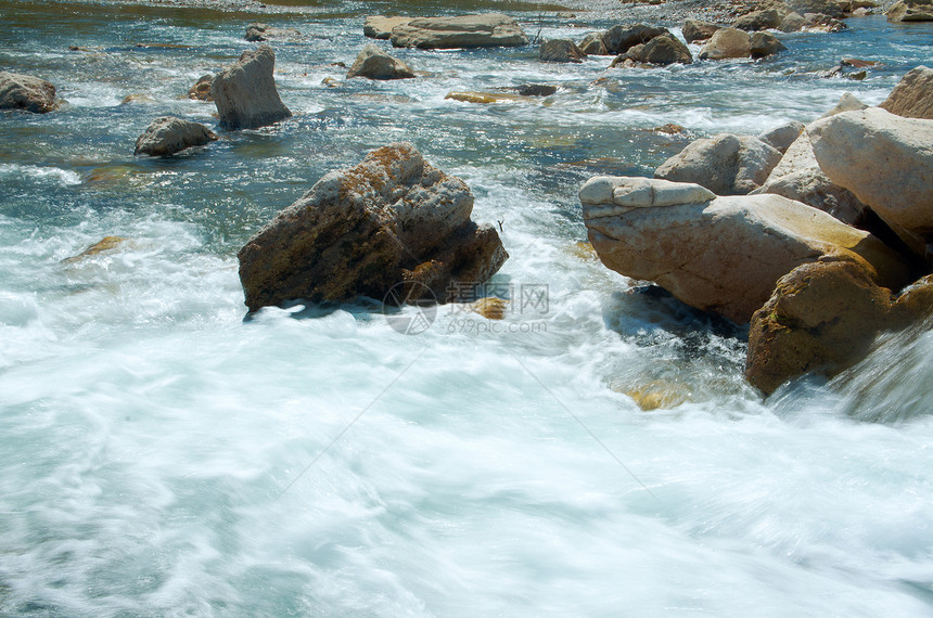 山河旅行乡村绿色溪流岩石火鸡远足生态公园瀑布图片