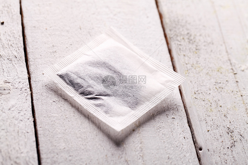 白色表面的茶袋治疗茶点标签茶包味道草本植物食物宏观植物文化图片