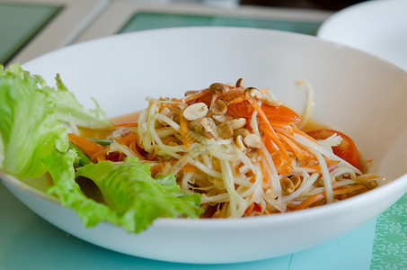 辣辣色沙拉蔬菜美食松坦食物香料盘子营养白色木瓜背景图片