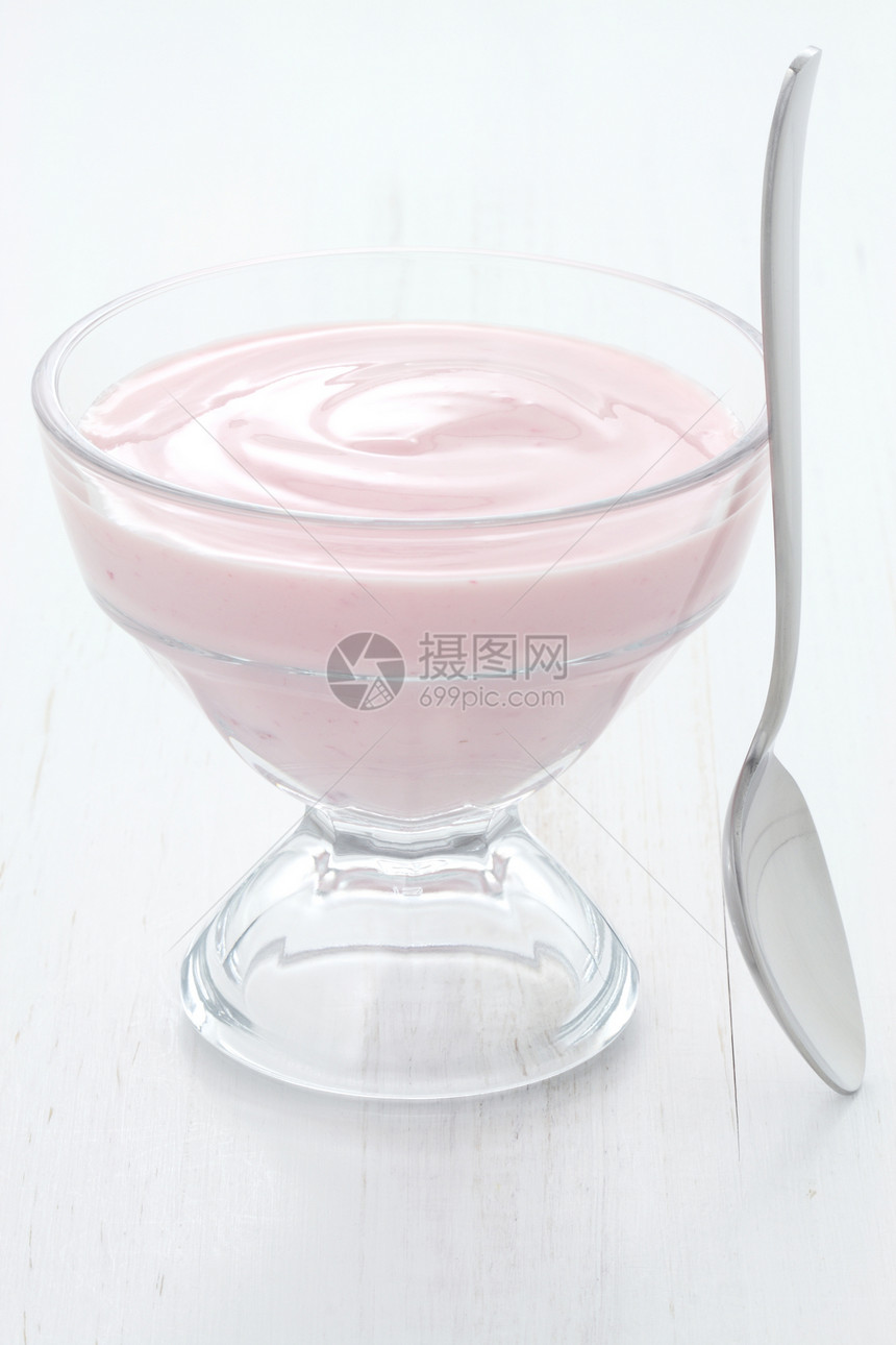 新鲜草莓酸奶奶制品圣代食物酸奶宏观牛奶美食冰冻冰淇淋冷冻图片