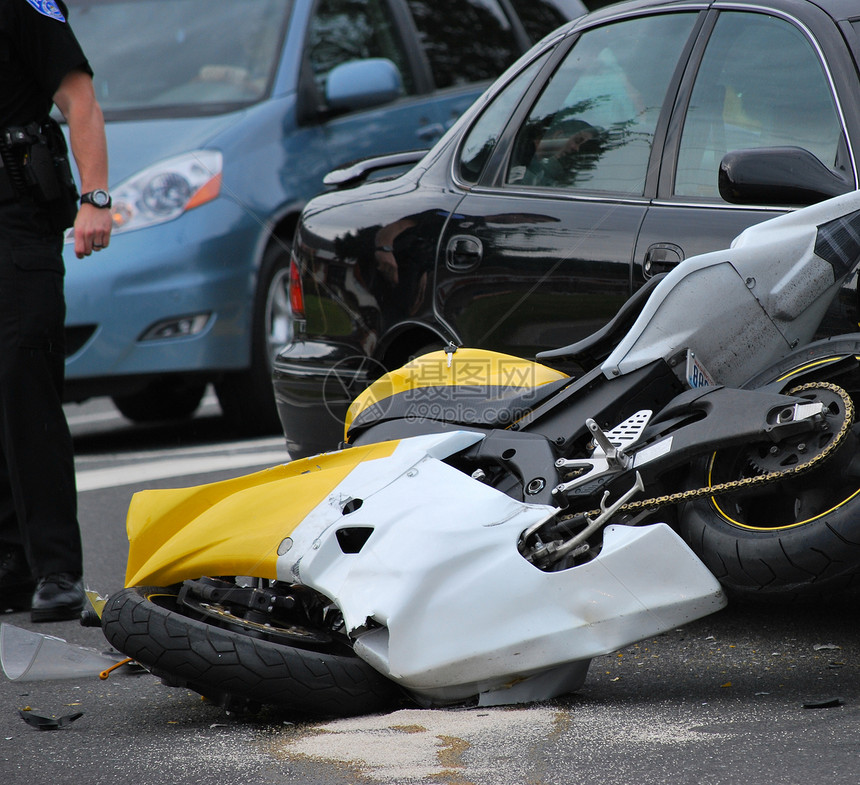 摩托车事故自行车损伤损害情况警察碰撞危险图片