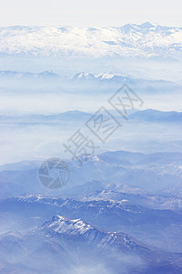 从飞机上看覆盖冬天高清图片