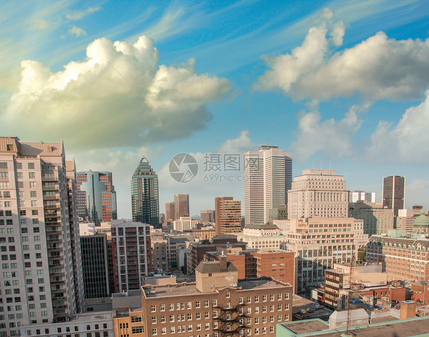 加拿大蒙特利尔 城市摩天大楼的美丽空中景象派对办公室蓝色游客建筑物旅行市中心景观建筑学日落图片
