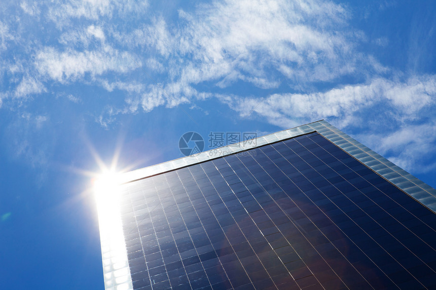 商业建设和蓝天空晴天摩天大楼反射办公室生长射线玻璃生活房子光线图片