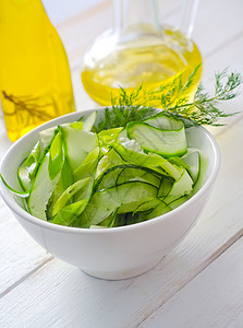 油醋汁沙拉新鲜沙拉加黄瓜和绿菜小吃香菜午餐长叶美食食物水果饮食营养莴苣背景