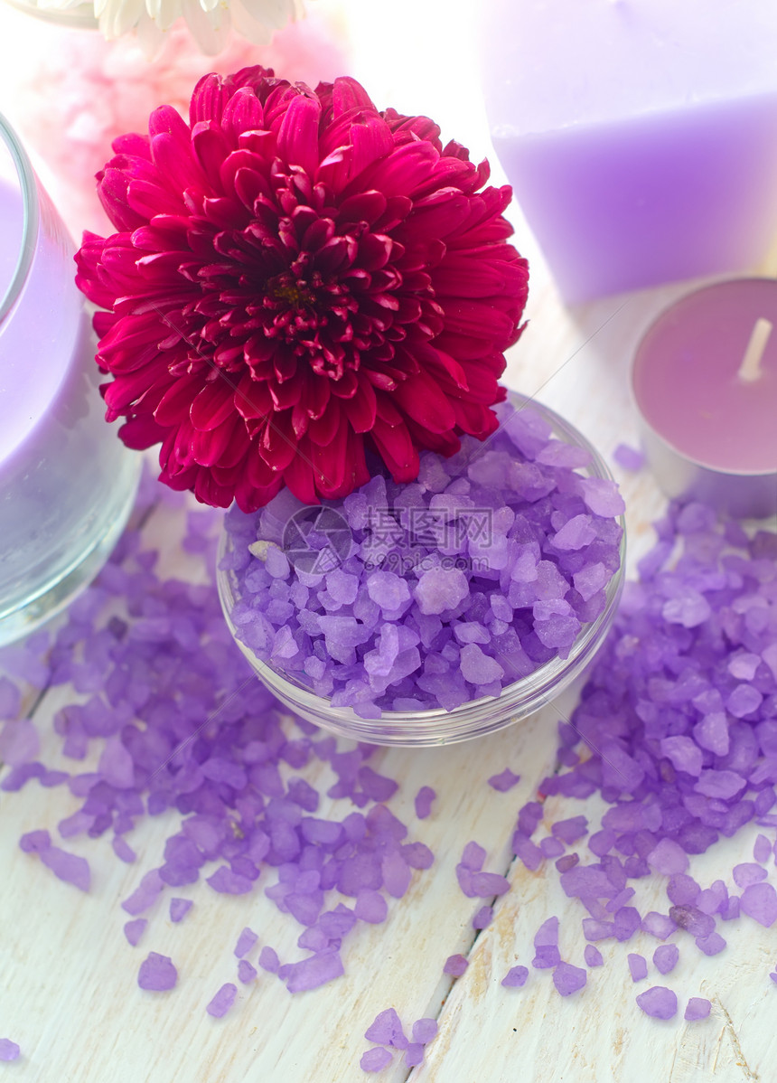 用于SPA和蜡烛的紫海盐芳香石头奢华化妆品温泉沙龙按摩矿物香气皮肤图片