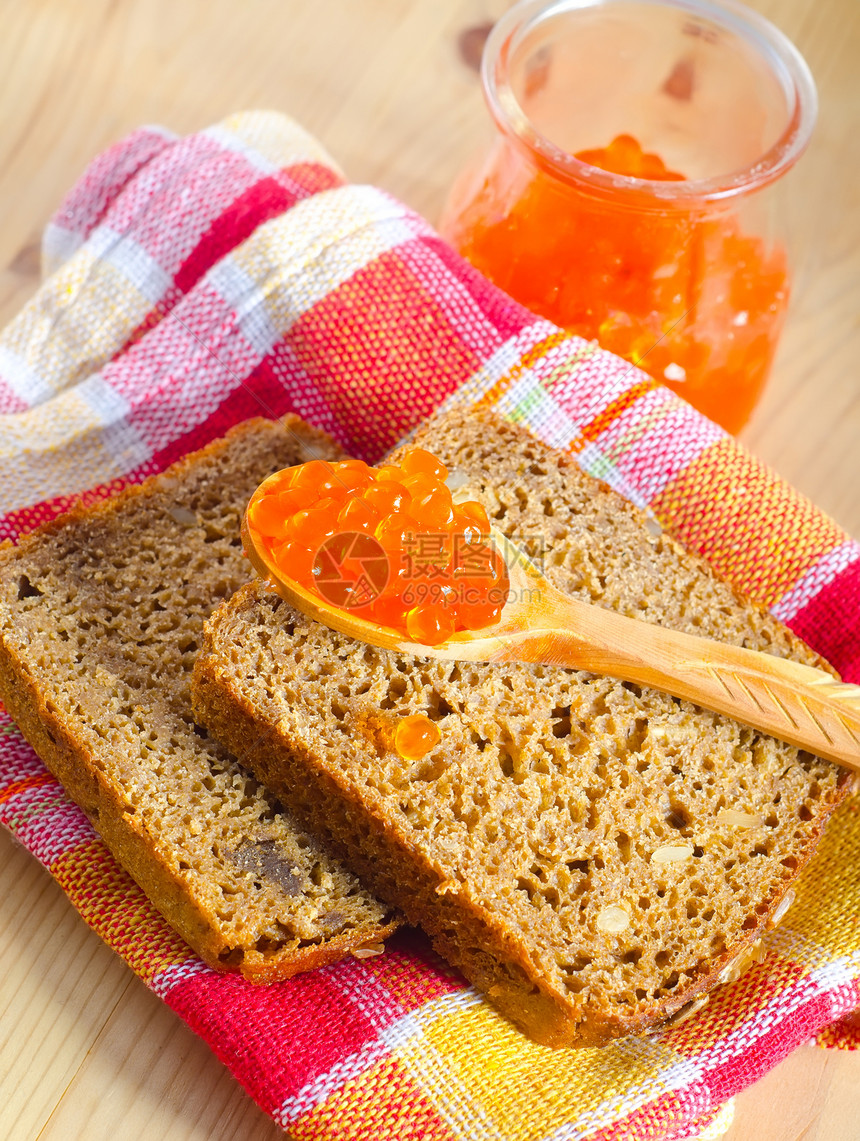 有鱼子酱的面包营养食物橙子早餐美食午餐点心小吃黄油小麦图片