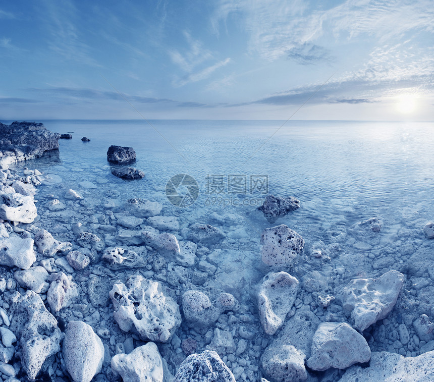 A 使用海中海洋的力量气氛风暴海啸光线海浪灾难气象大自然戏剧性图片