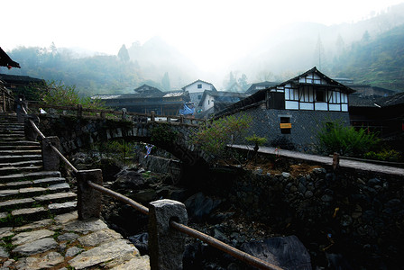 古老的村庄 林吊房屋石墙古村落农村竹子背景图片