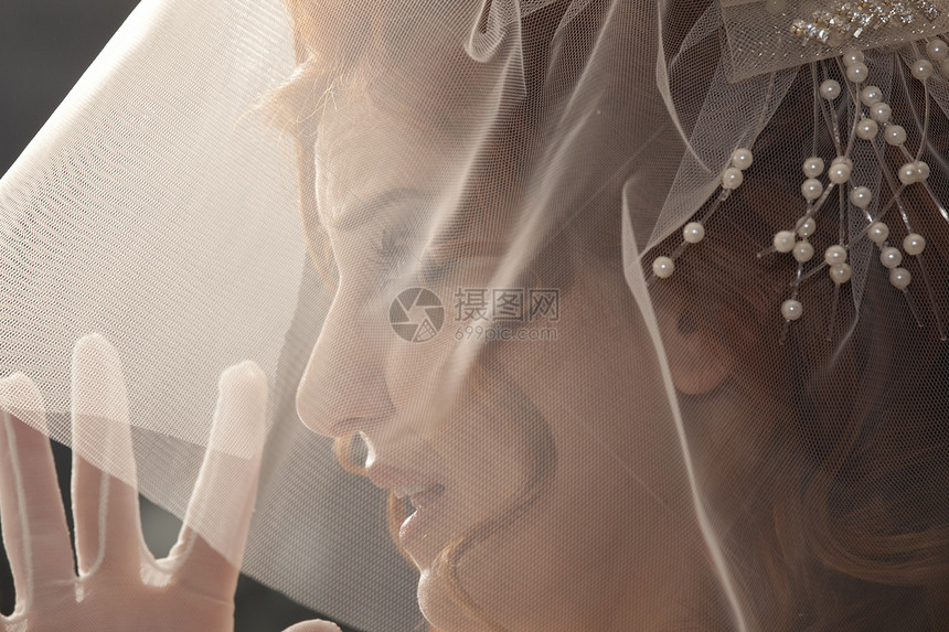 新娘的婚纱皮肤婚礼艺术庆典白色订婚裙子仪式奢华冒充图片