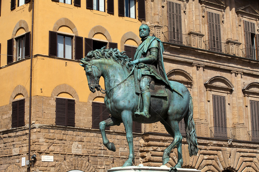 佛罗伦萨 科西莫一世美第奇的马术雕像石头建筑学领主青铜雕塑海王星历史艺术喷泉肌肉图片