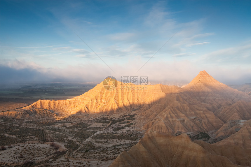 西班牙纳瓦拉的荒地山脉沙漠沙丘旅游晴天侵蚀编队岩石旅行图片