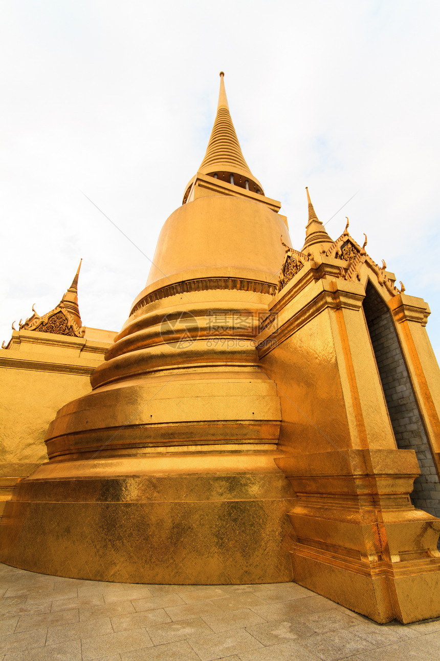 寺庙金子旅行宗教佛教徒雕塑旅游文化历史建筑奢华图片