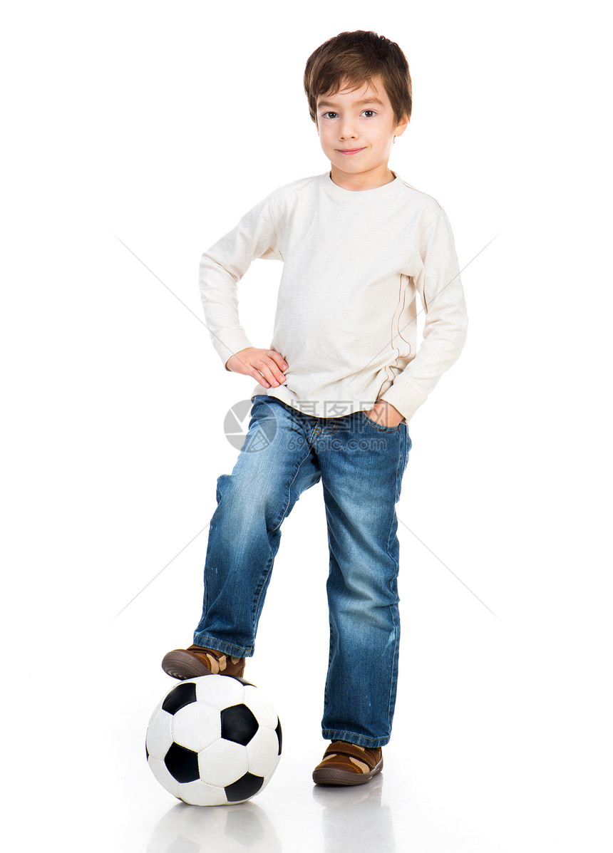 玩足球的男孩小男孩白色童年婴儿黑色教育游戏幸福男性乐趣喜悦图片