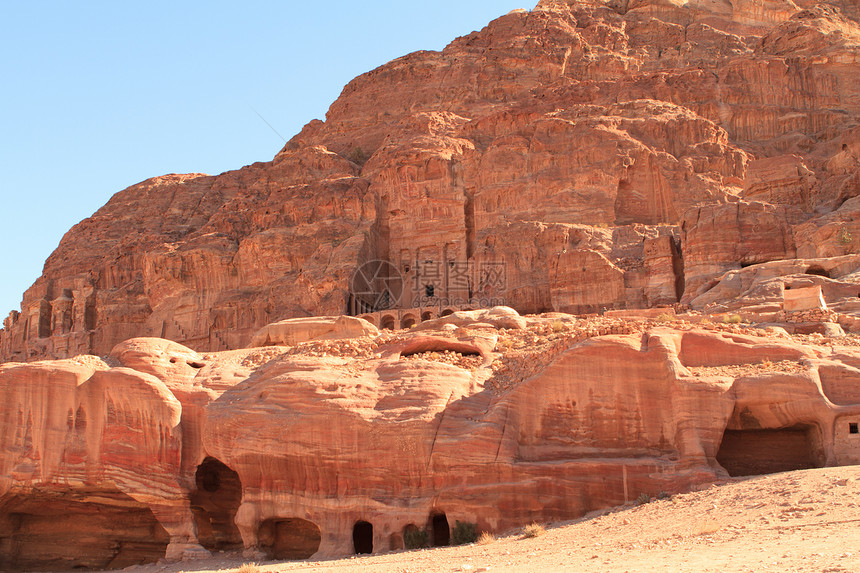 在约旦佩特拉的外部锡克人建筑学文化旅行雕塑金库沙漠雕刻寺庙砂岩宝藏图片
