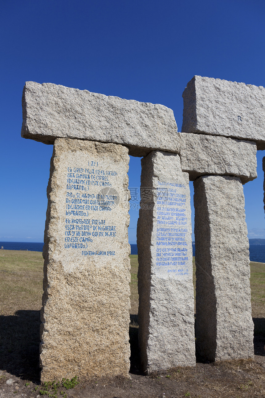 西班牙加利西亚Corrua纪念碑木头全景岩石晴天旅游艺术下属石头旅行竖石图片