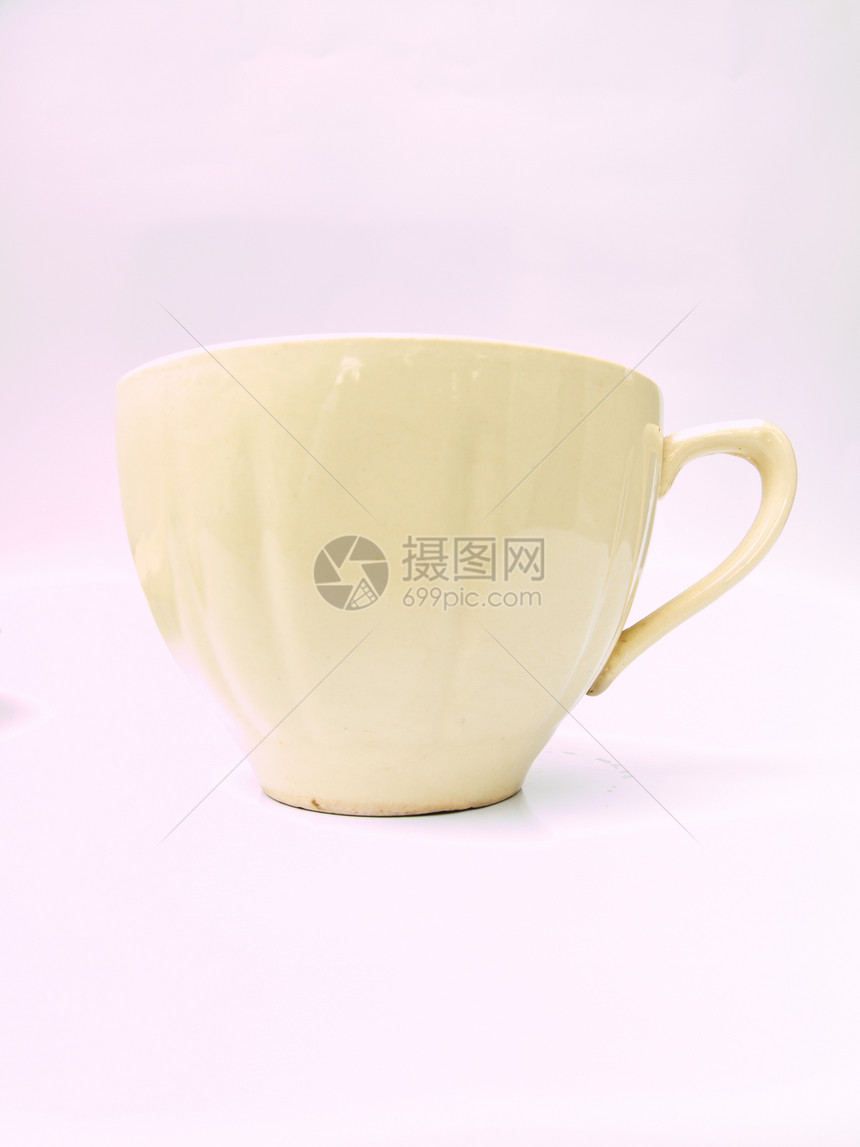 白色背景的孤立茶杯Name早餐液体杯子环境装饰品艺术制品英语盘子玻璃图片