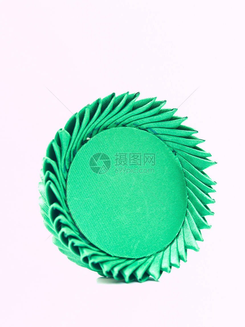 由绿色丝绸等软盘制成的泰国传统托盘微型情调礼物制品白色异国手工柳条手工业图片