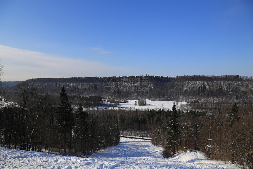 寒冷寒冬日阳光场景蓝色白色风景季节城市天气图片