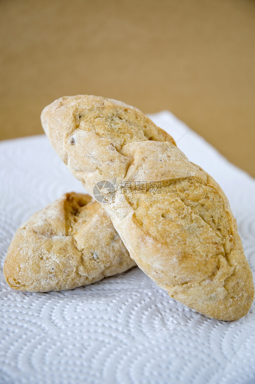 面包早餐食物小麦杂货销售纤维市场糕点棕色包子图片