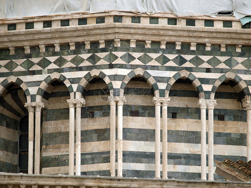 锡耶纳杜奥莫圆顶窗户大教堂拱形建筑学天炉大理石拱廊窗饰教会图片