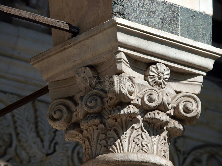 DuomoSt ZenoPistoia 托斯卡纳的外表资本柱子首都艺术大教堂雕塑拱形教会建筑学大理石宗教图片