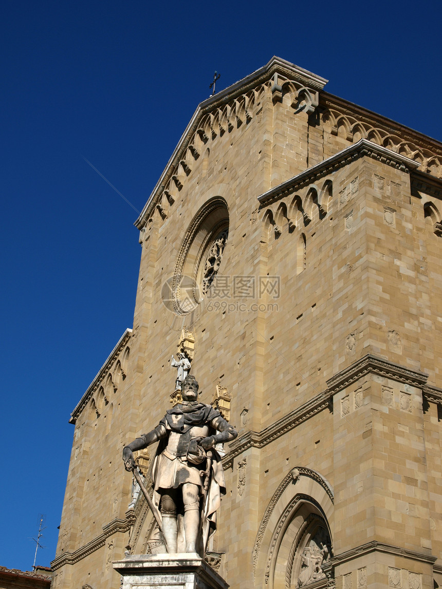 阿雷佐     圣多纳图斯哥特大教堂雕塑宗教建筑学楼梯大教堂门户网站拱门图片