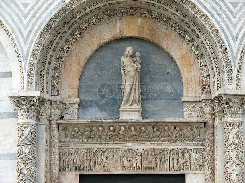 Pisa  浸礼堂入口处地标教会正方形传奇奇迹长臂猿门户网站拱门宗教大理石图片