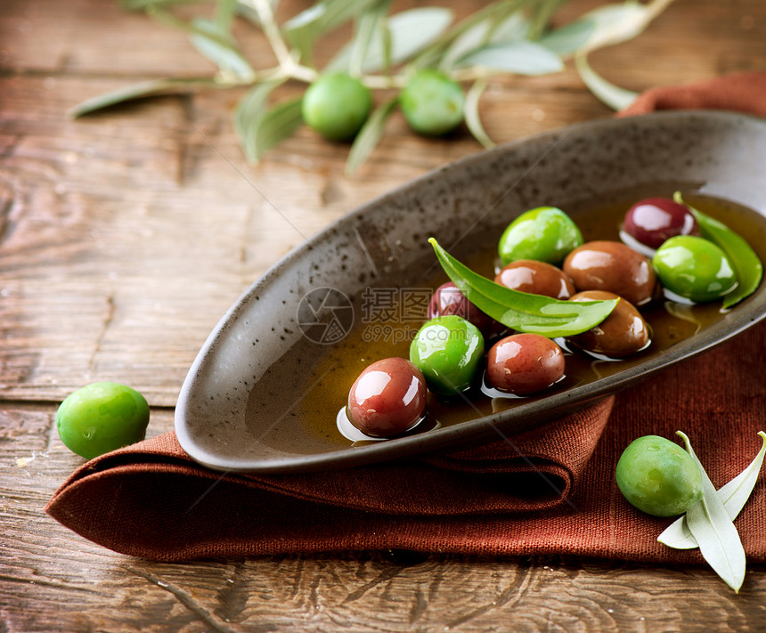 橄榄和橄榄油叶子乡村美食生长芳香环境水果食物香气桌子图片