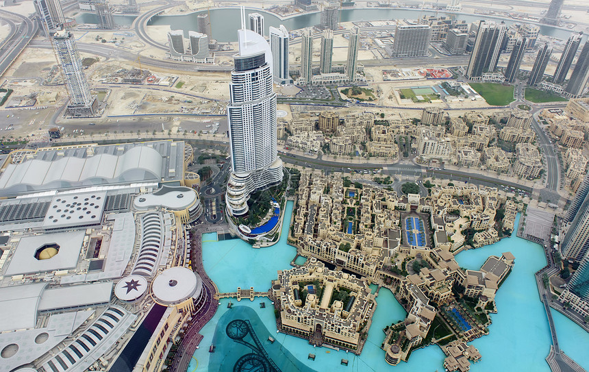 对迪拜城市景象的目视图片