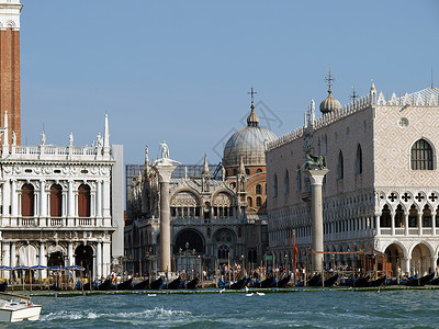 威尼斯柱子旅行建筑学旅游狮子景观游客观光宫殿圆顶高清图片