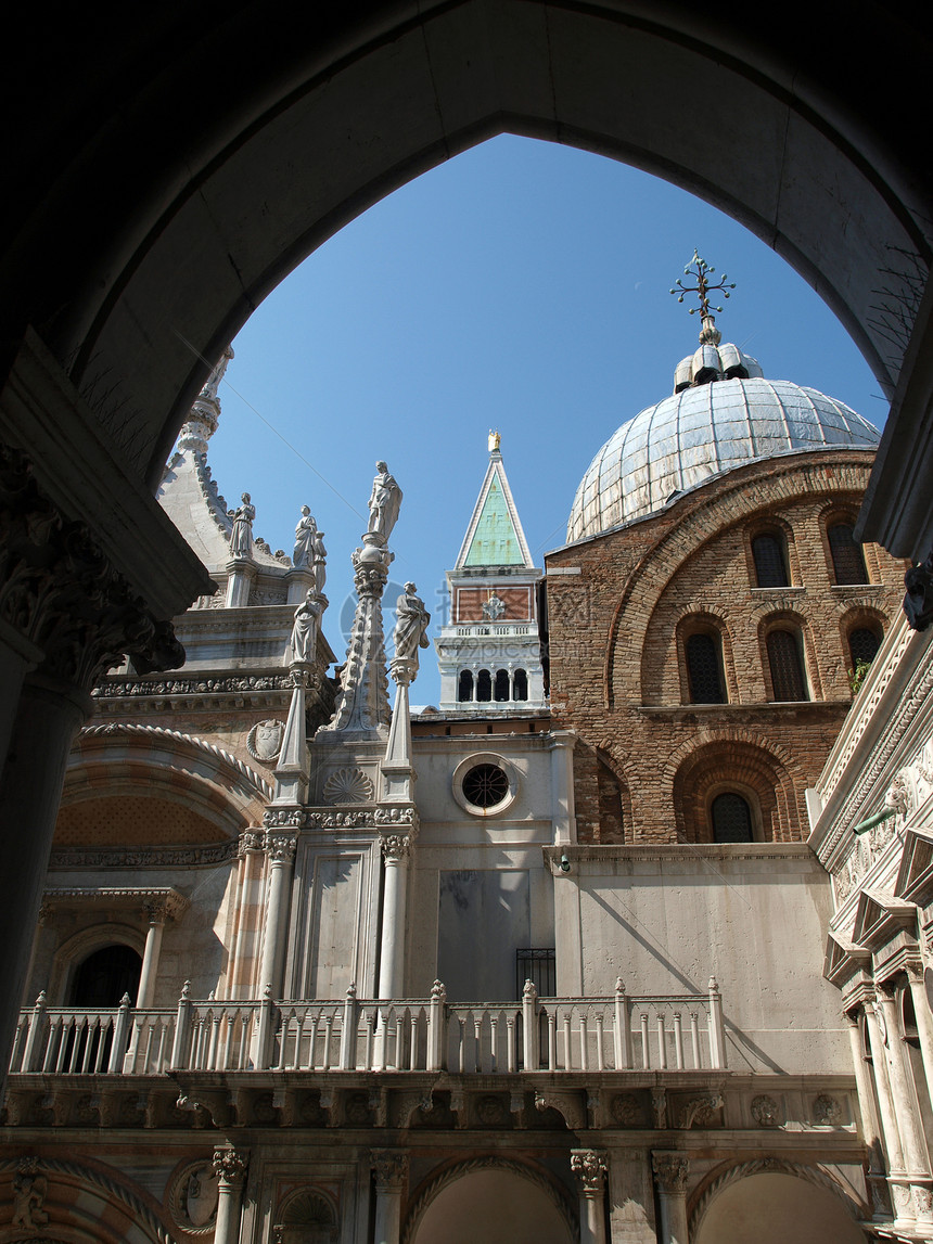 威尼斯圆顶艺术柱子阳台雕塑宫殿拱廊庭院大理石地方图片