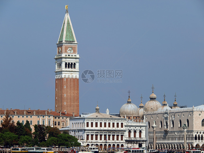 威尼斯游客旅行柱子大教堂观光圆顶景观旅游建筑宫殿图片