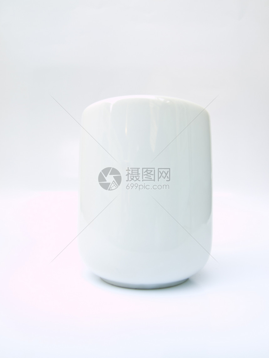 一个亚洲陶瓷茶杯 白背景孤立的亚洲陶瓷茶杯草本植物草本飞碟杯子文化白色图片
