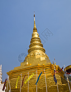 南泰国 金色的刺牙 花法宝塔历史雕像天空旅游寺庙艺术金子建筑学历史性背景