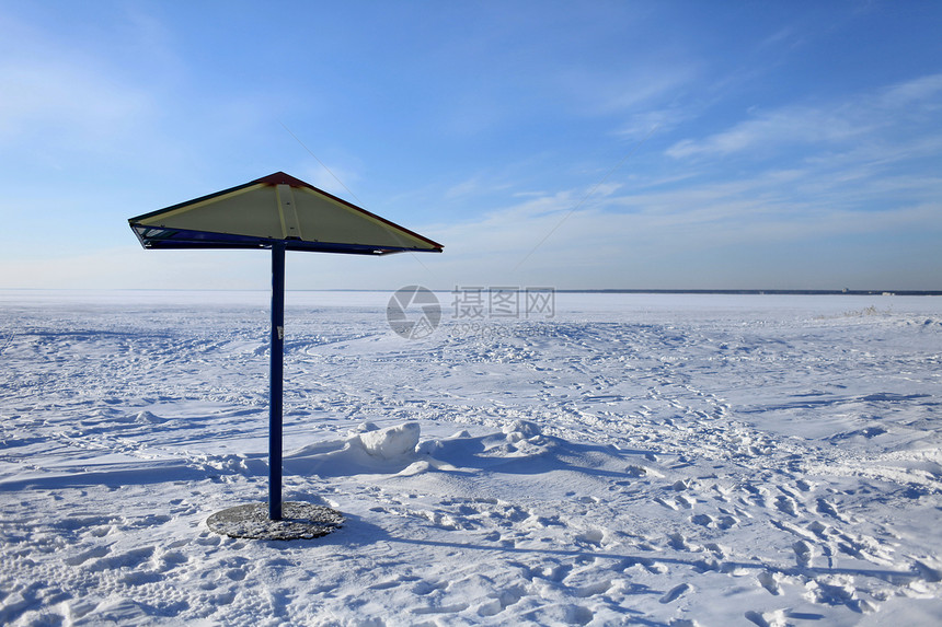 冬季海滩白色荒野地形地平线天空旅行天际沙漠蓝色寒冬图片