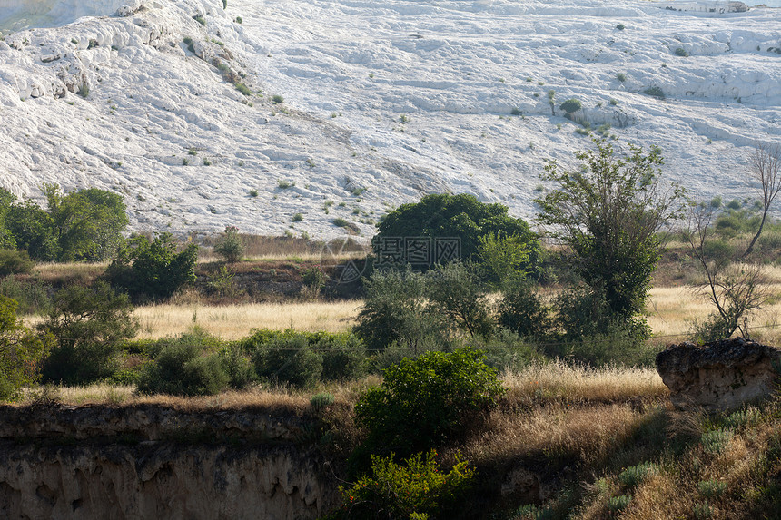 土耳其帕穆卡勒的特雷弗丁池和梯田游客洗澡水池地质学青色假期岩石矿物旅游石灰石图片