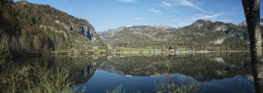 奥地利//Grundlsee/全景湖视图图片