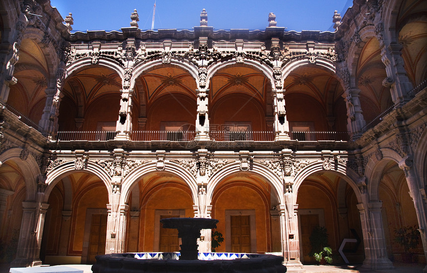 墨西哥克雷塔罗雕刻雕刻画公司景观艺术建筑正方形城市教会博物馆历史性建筑学庭院图片
