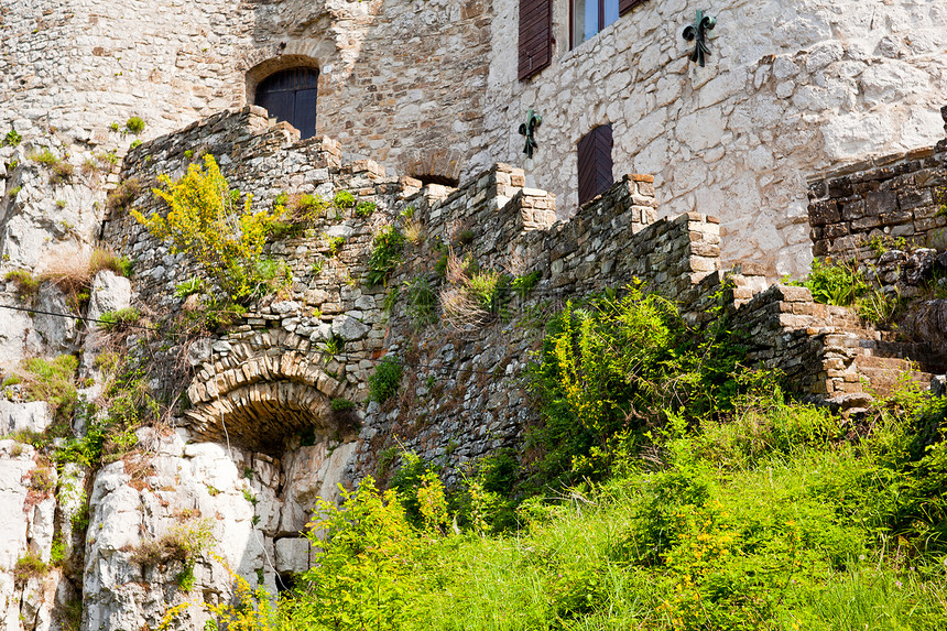 圣塞维洛城堡废墟石头堡垒文化建筑遗产古堡垒墙壁旅游图片