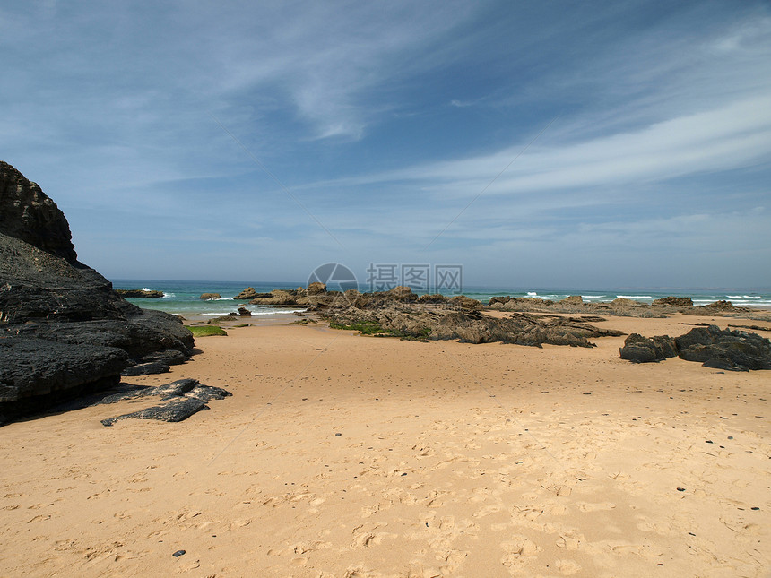 葡萄牙阿尔加夫附近支撑海滩悬崖海岸场景岩石海岸线海洋旅行图片
