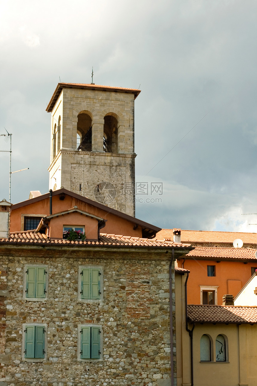 圣彼得罗和圣比亚吉奥的贝尔塔教会村庄风格艺术宗教建筑学日落历史钟声植被图片