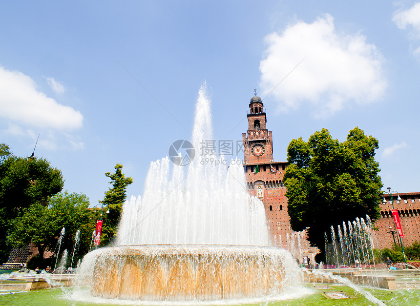 斯福泽斯科城堡 米兰建筑学纪念碑喷泉遗产文化墙壁漏洞树木喷射旅游图片