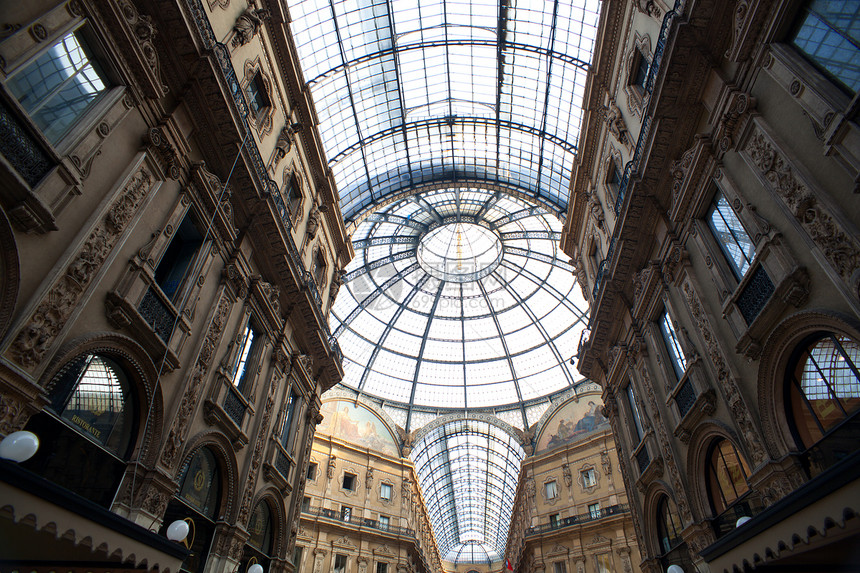 维托里奥埃马努埃莱二世画廊 米兰建筑学玻璃长廊艺术历史圆顶雕塑天花板窗户天炉图片