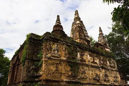 泰国古代塔寺艺术建筑学宝塔考古学艺术性考古废墟地标绝地砖块背景图片