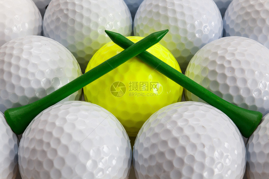 高尔夫球和金球运动发球台静物图片