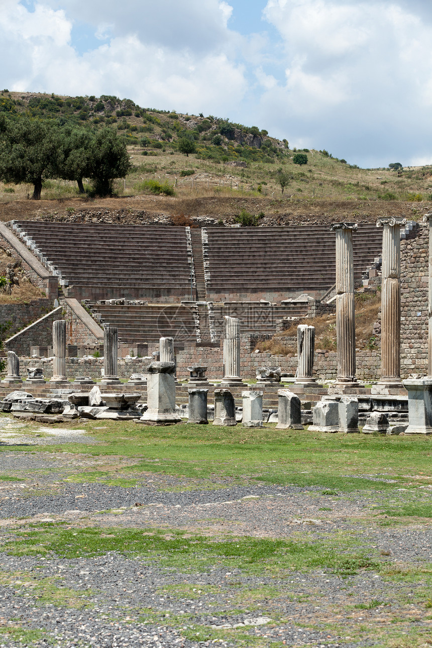 查看 Asklepion 的戏剧 Pergamum古董入口温泉博物馆石头街道废墟旅行柱子考古学图片